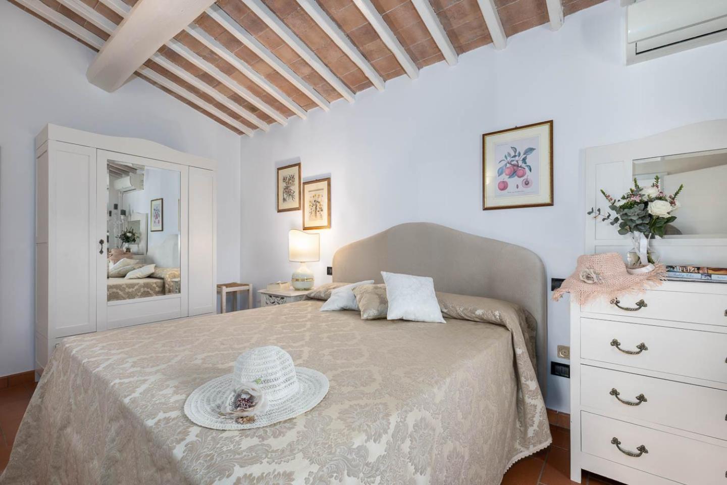 Relais Antico Borgo San Lorenzo Poggibonsi Exterior foto